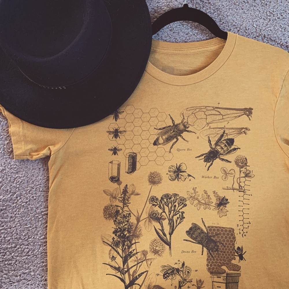 Cognitive Surplus “Honeybee” tee